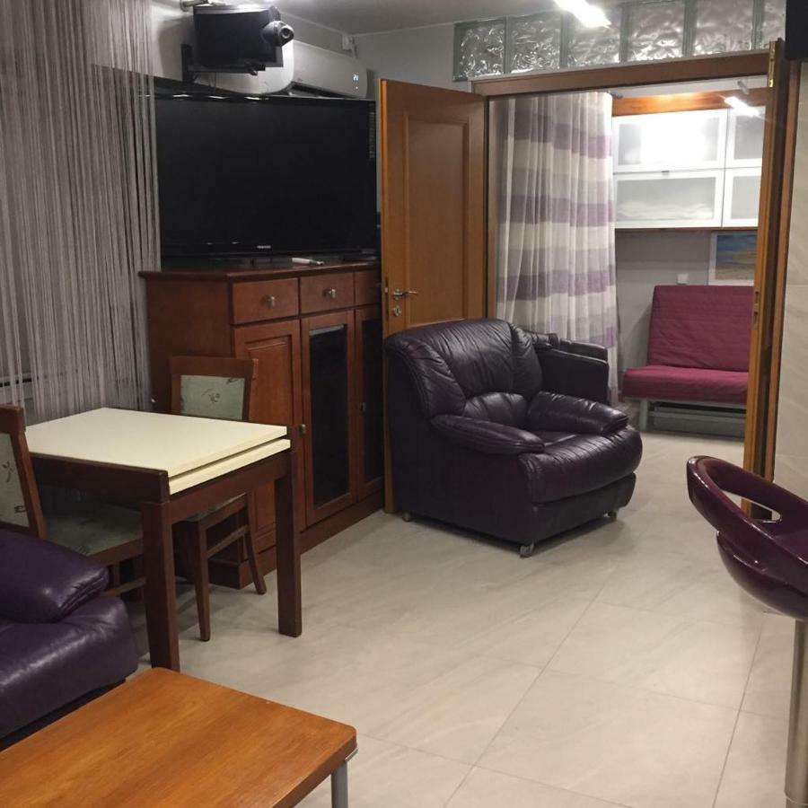 Karmelek Apartment วอร์ซอ ภายนอก รูปภาพ